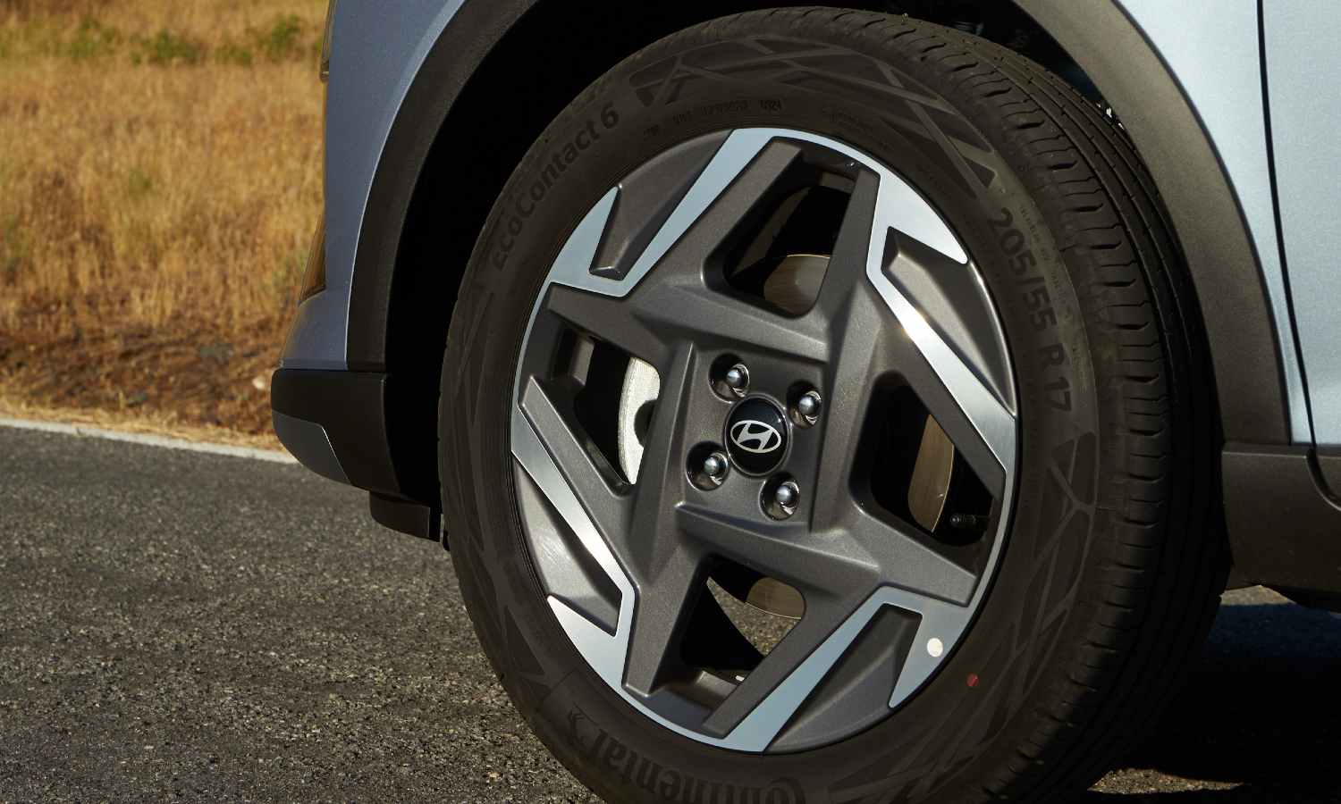 Hyundai Bayon 2024 llantas
