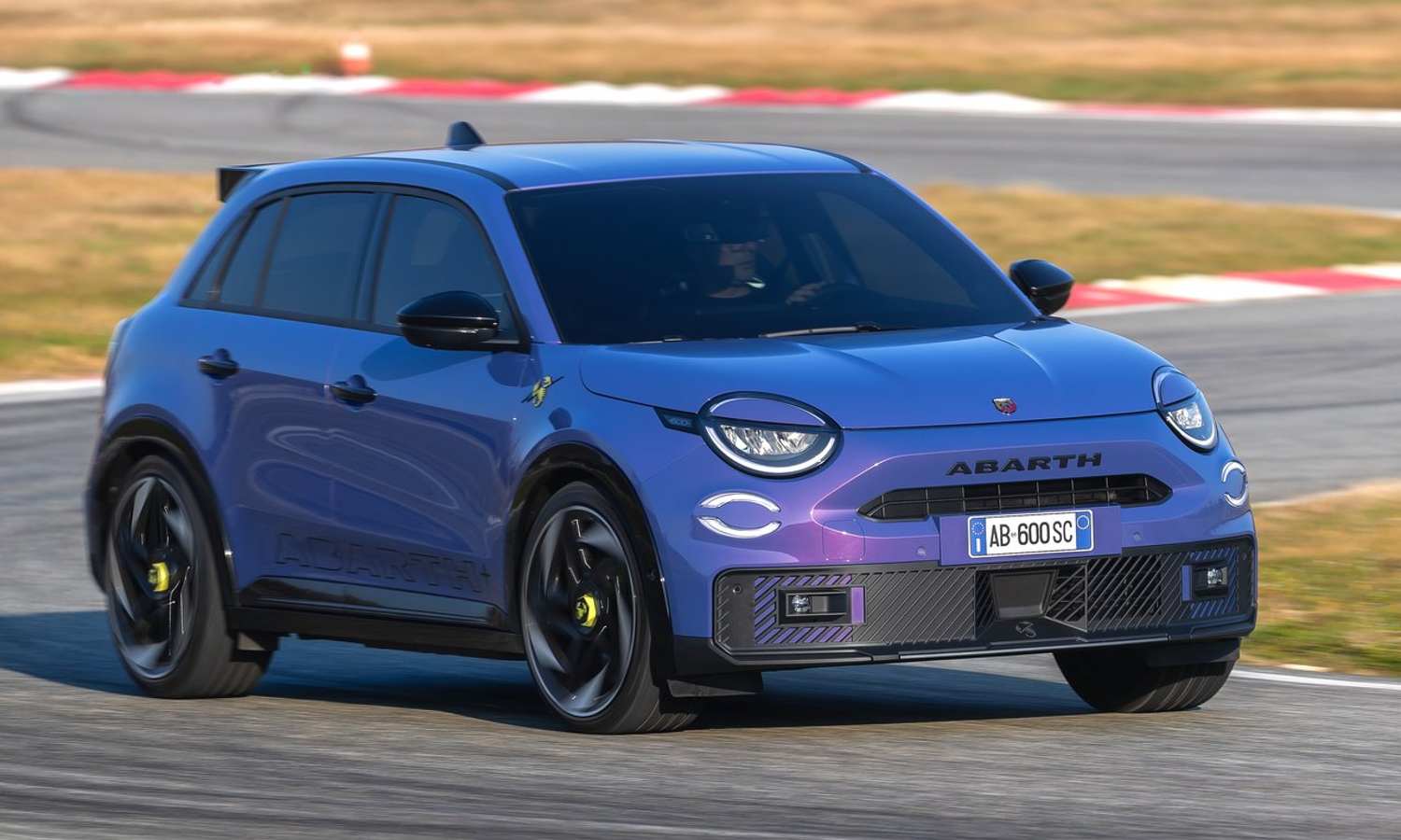 Abarth 600e precio