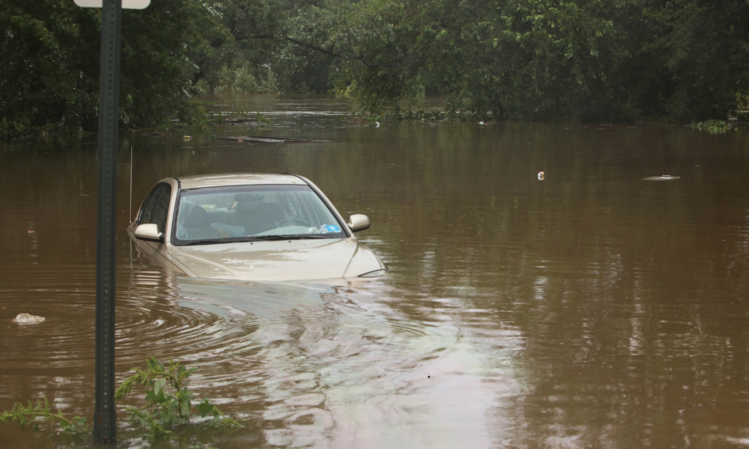 Salvar coche inundado