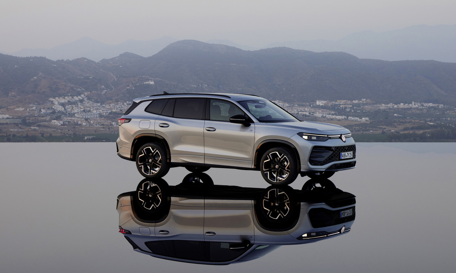 Volkswagen Tayron 2025 Az új SUV plugin hibrid változatokkal és akár