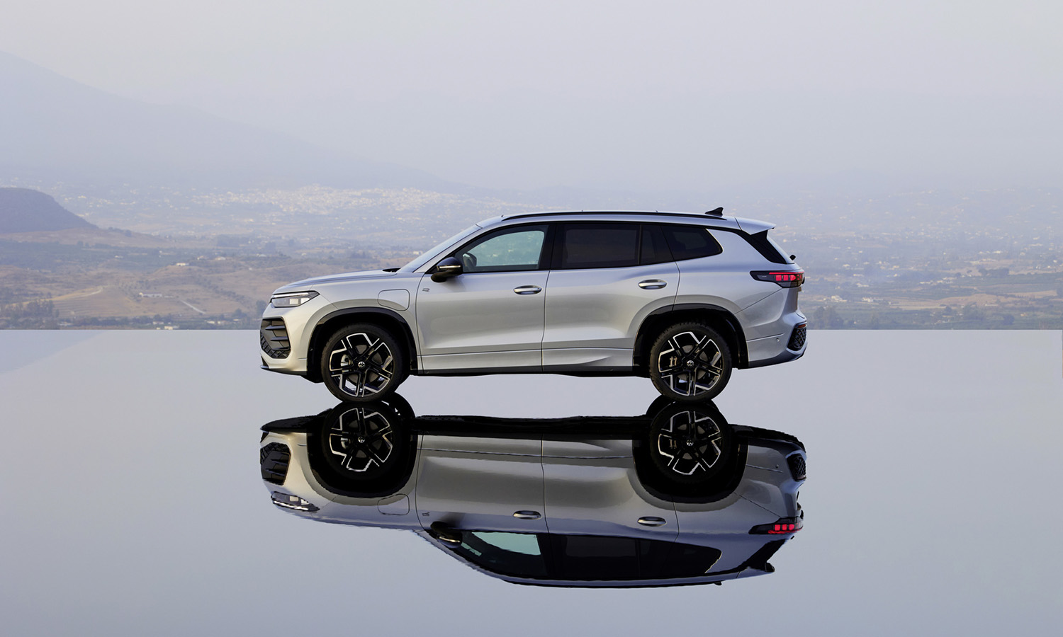 Volkswagen Tayron lateral
