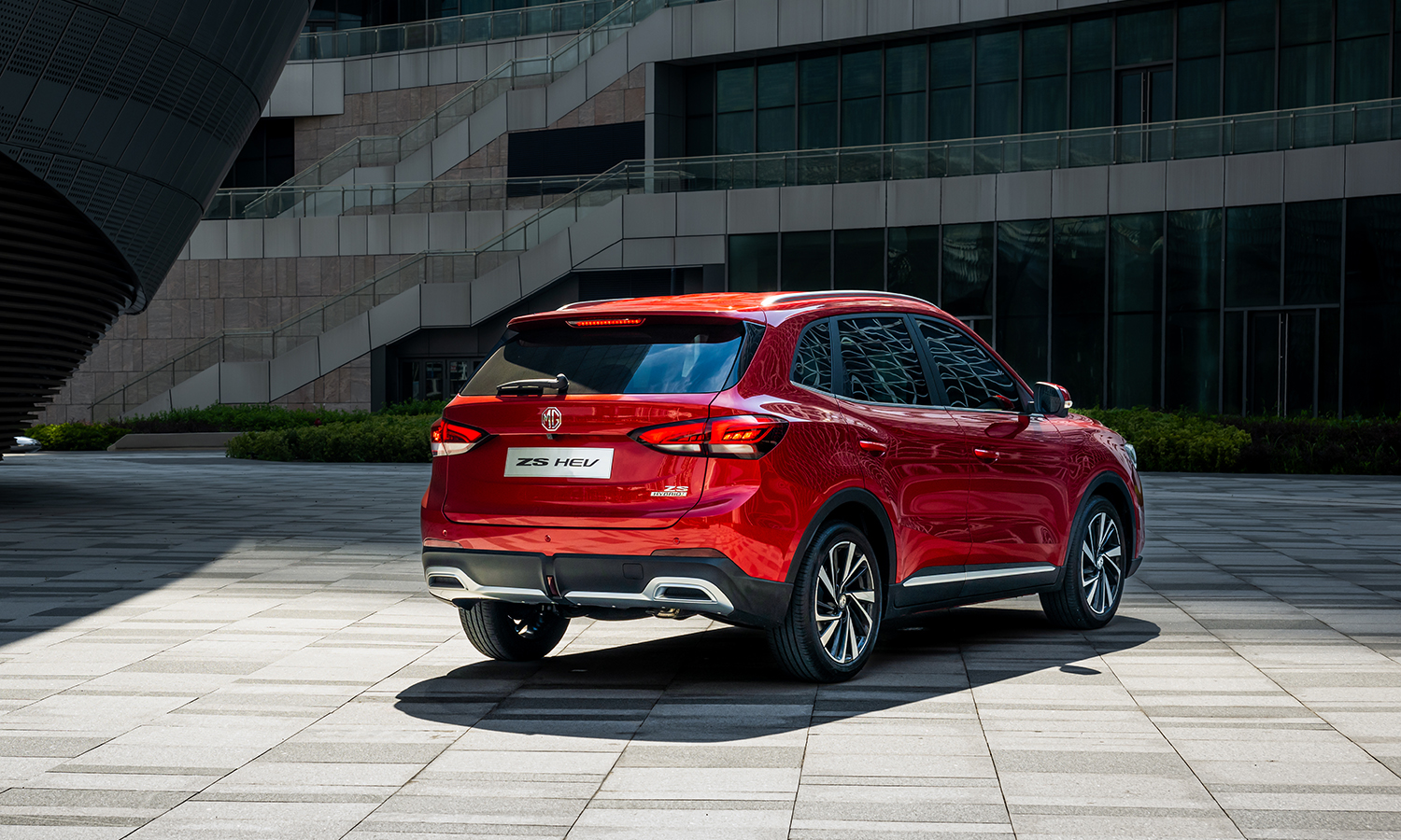 Prueba MG ZS Hybrid 2025 trasera