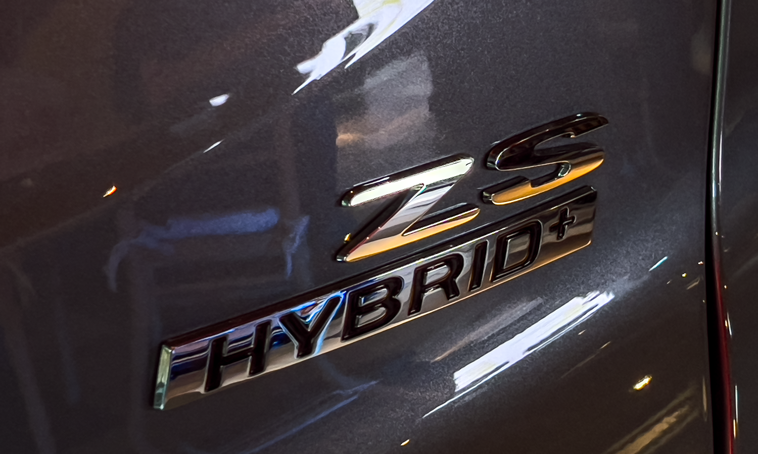 MG ZS híbrido etiqueta eco