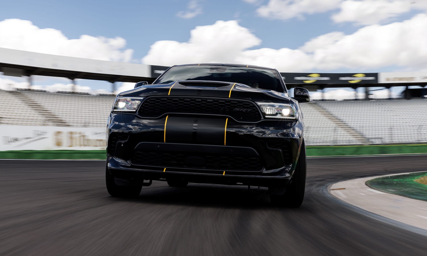 All the details of the special edition Dodge Durango SRT 392 AlcHEMI 2024