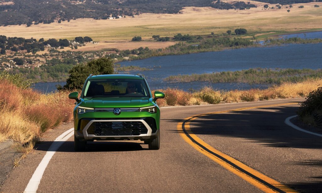 Volkswagen Taos 2025 1