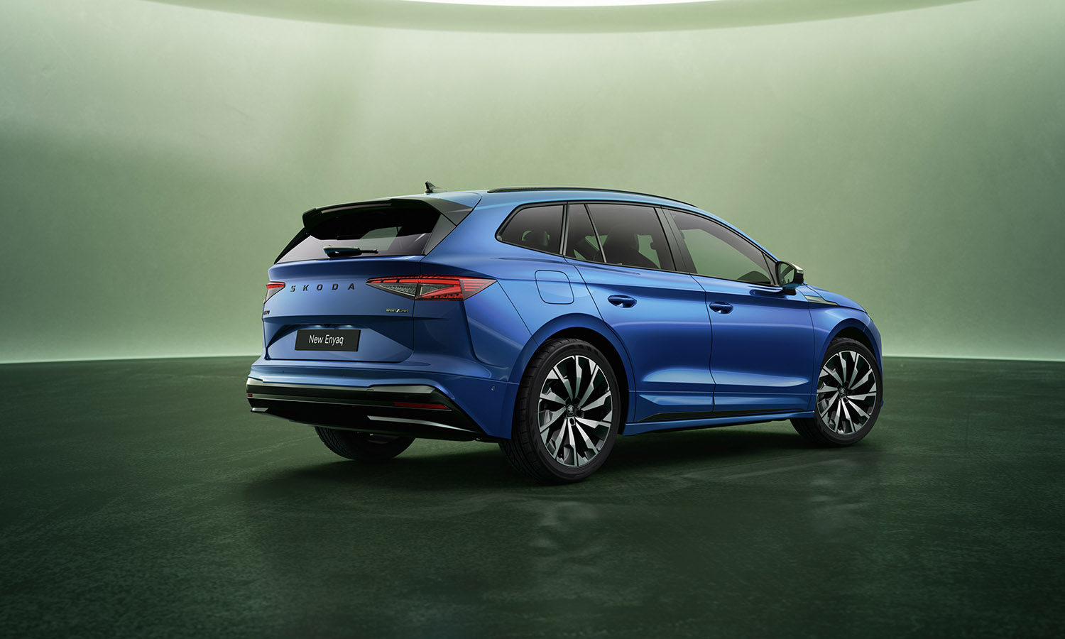 Skoda Enyaq trasera
