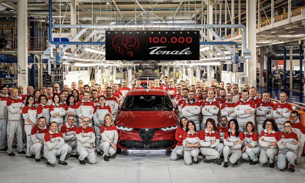 Alfa Romeo Tonale 100 mil Pomigliano d’Arco plant