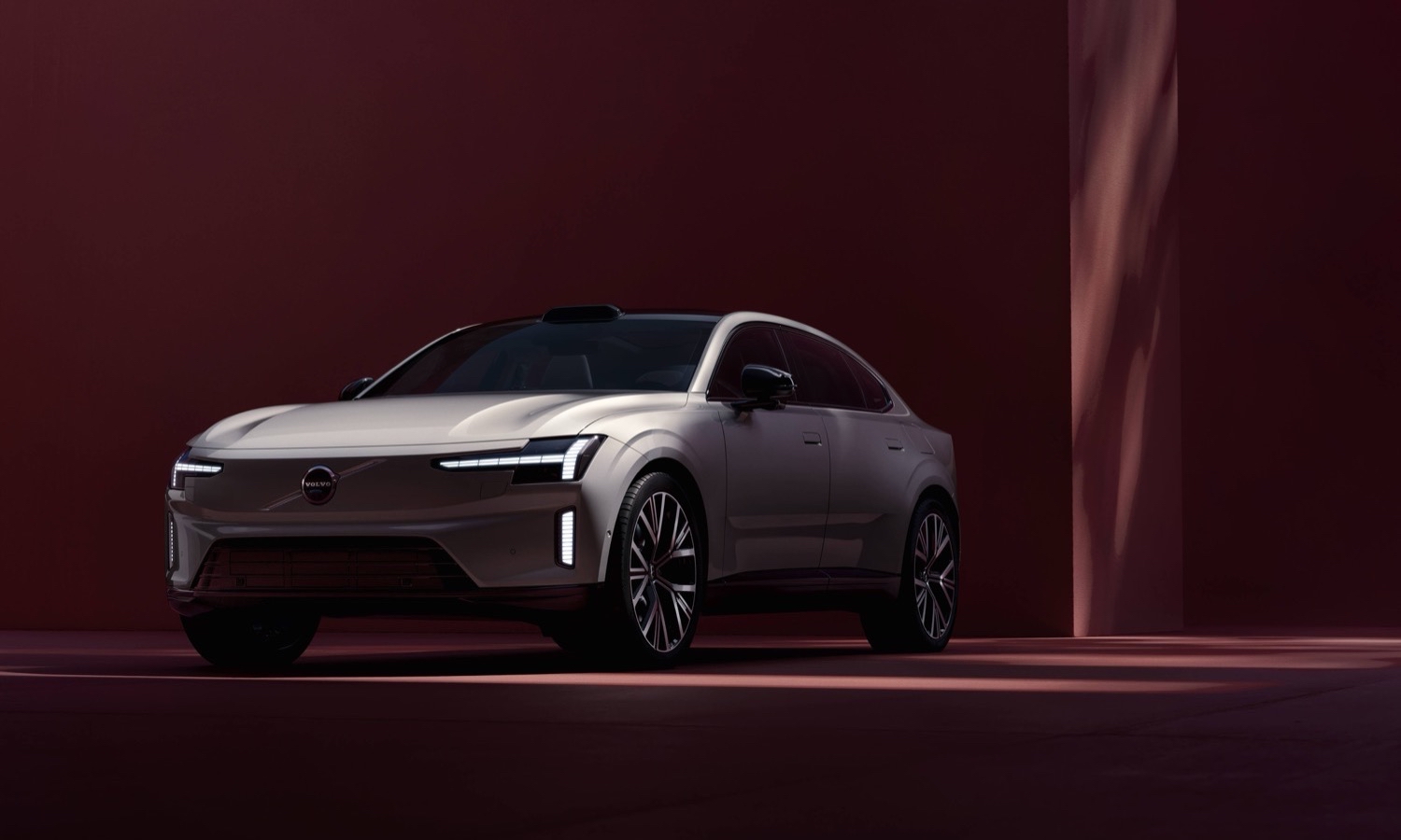 Volvo ES90 Exterior