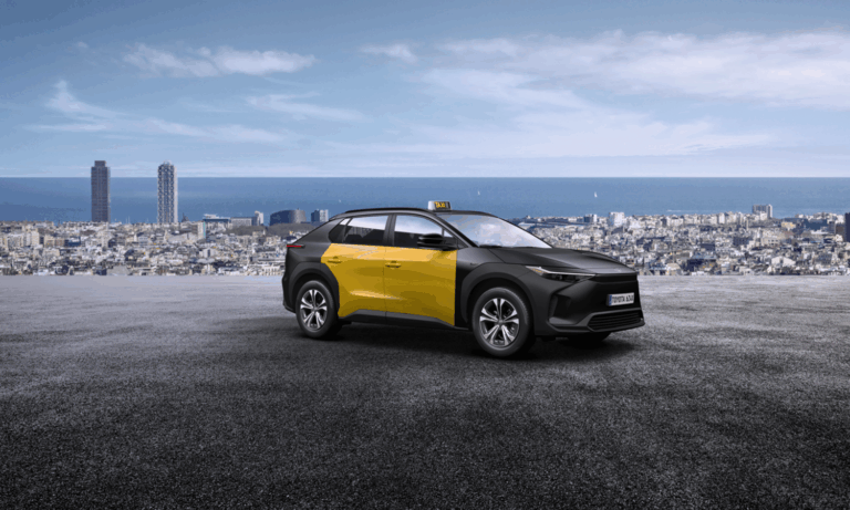 Taxi Barcelona- Toyota bZ4X