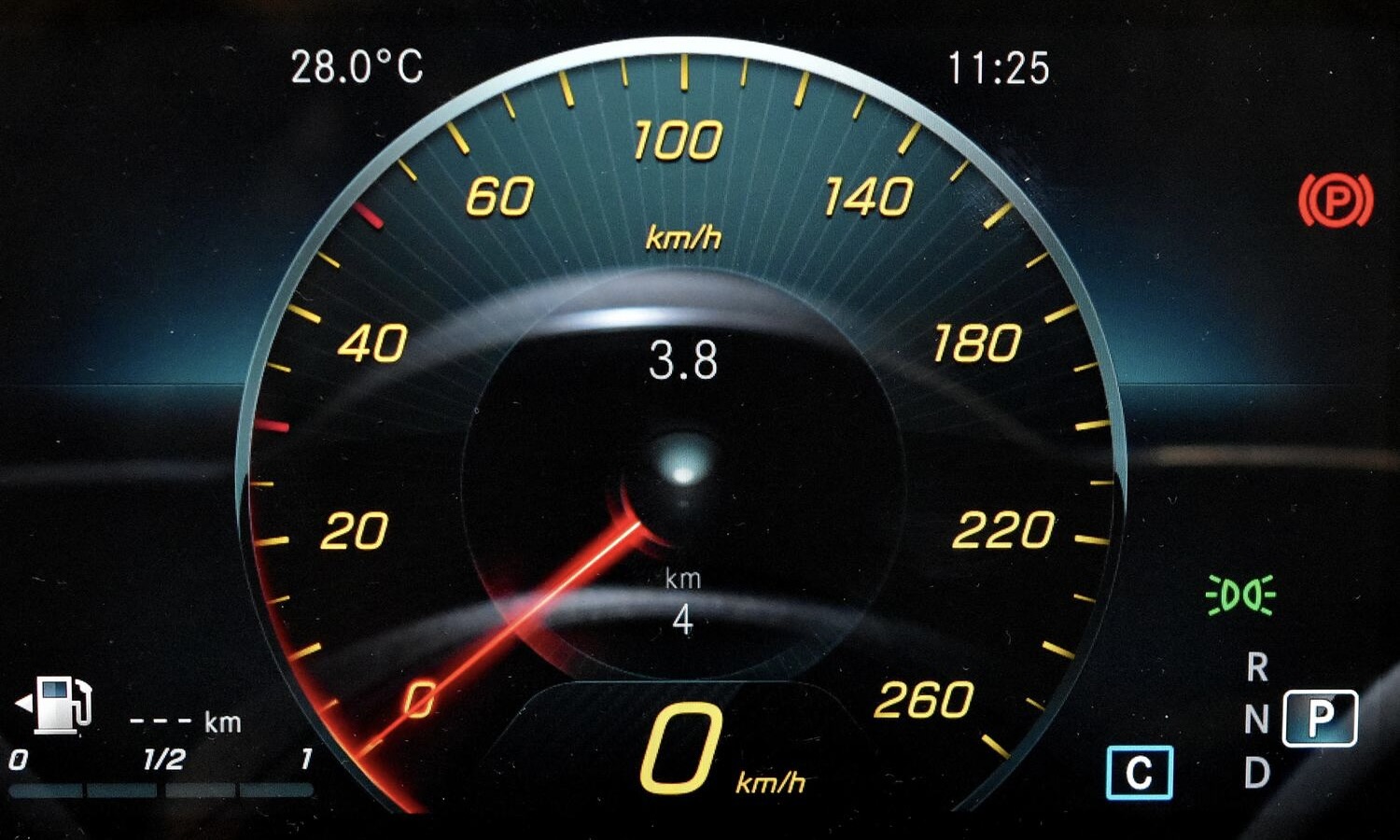 ¿Por qué el velocímetro del coche no marca la velocidad real? 1