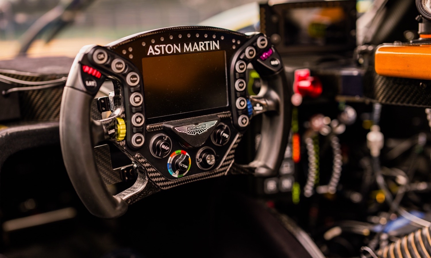 Aston Martin Valkyrie LM_11