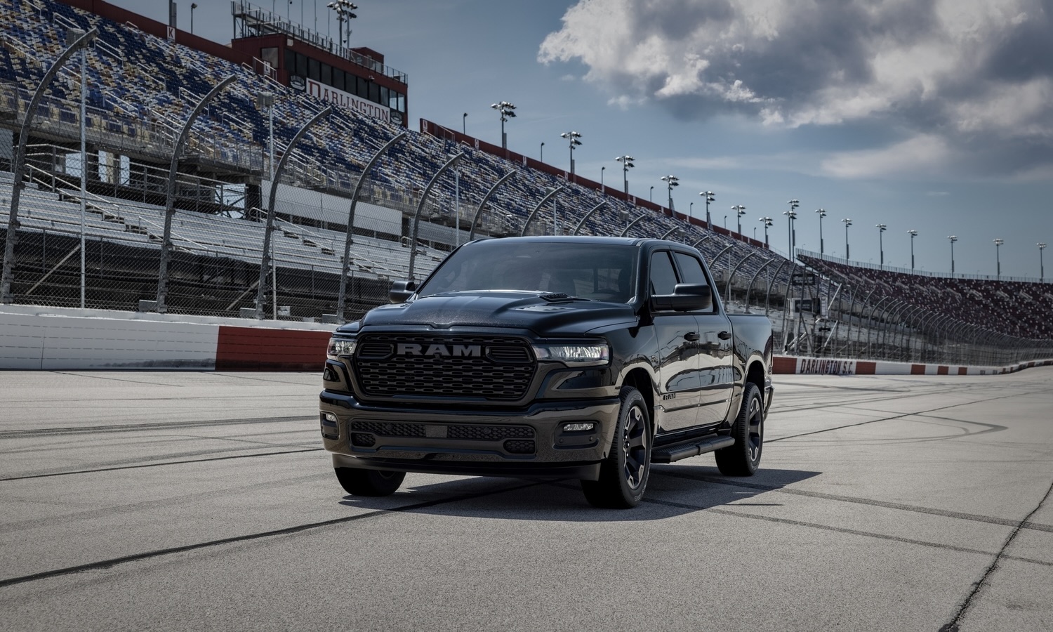 RAM 1500 5.7 litros V8 HEMI 3