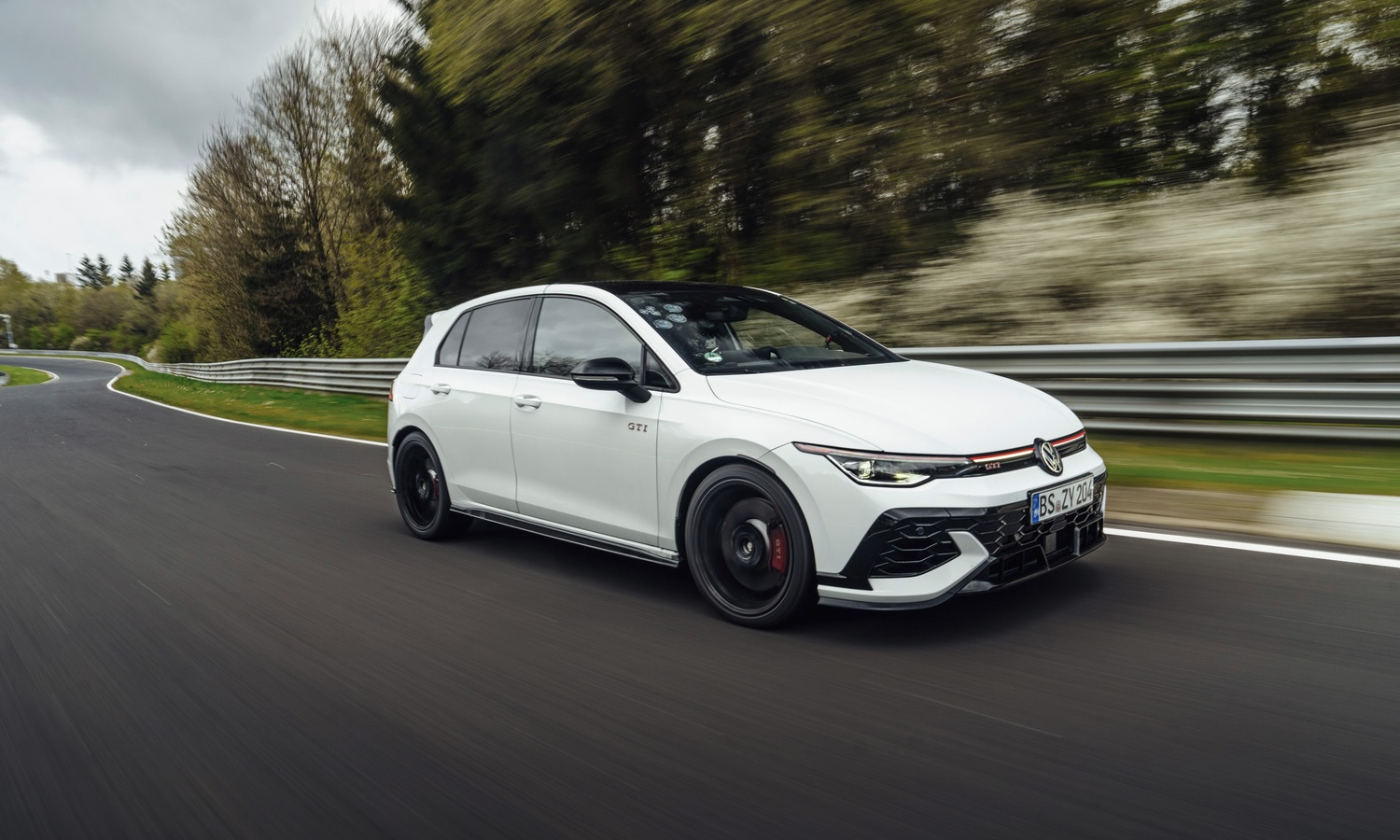 Volkswagen Golf GTI EDITION 50
