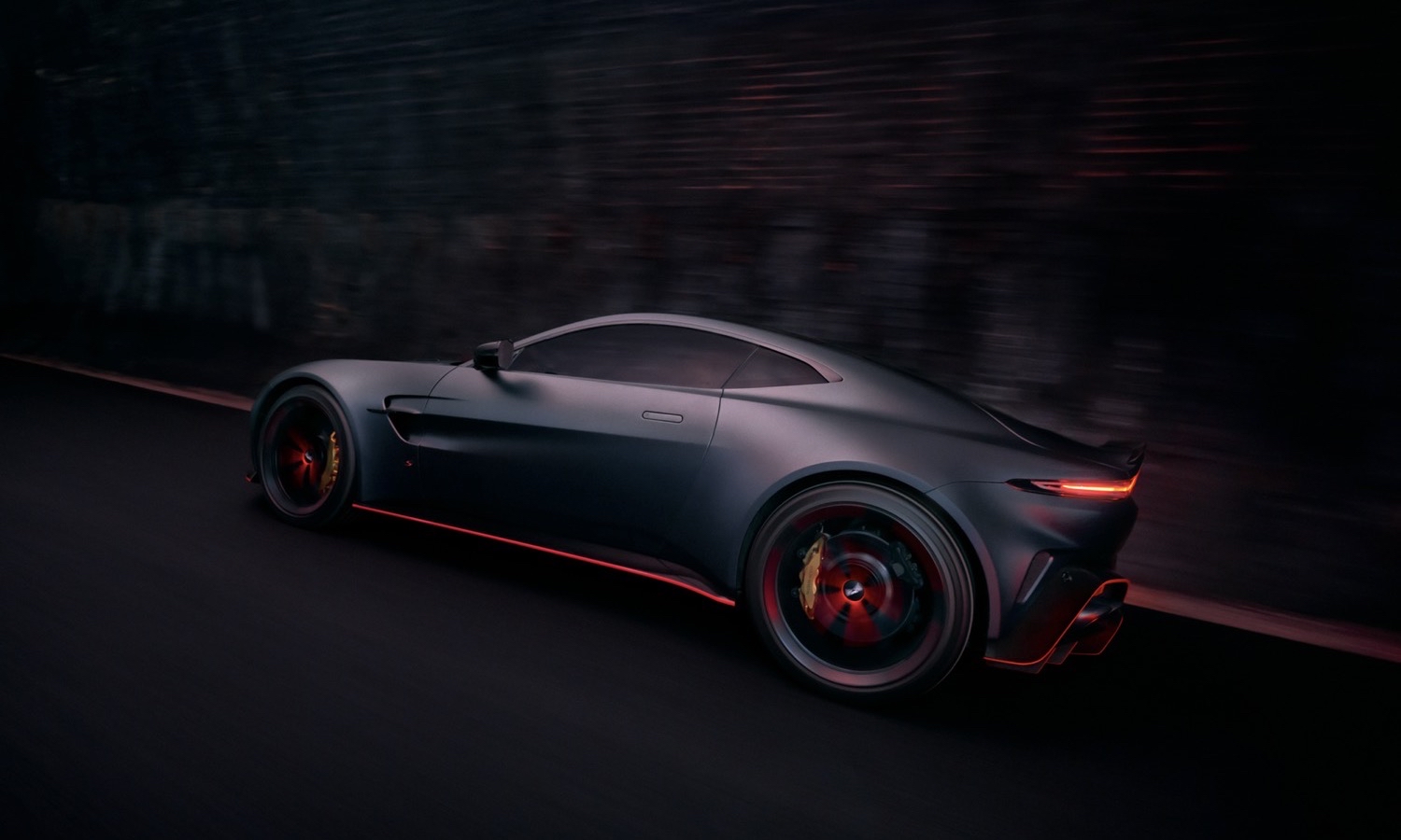 Aston Martin Vantage S_2