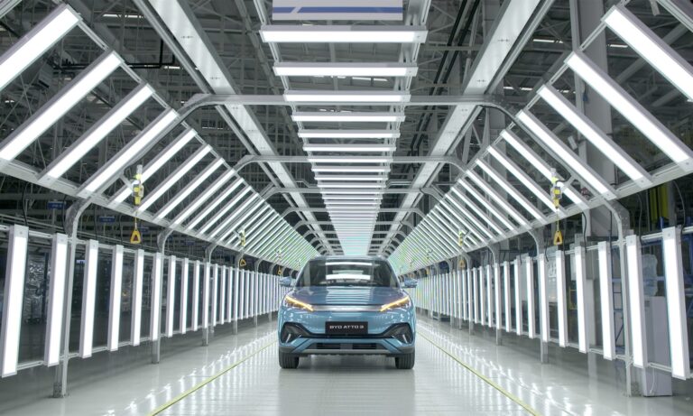 BYD ATTO 3 - Car factory