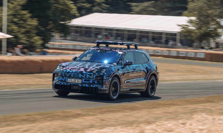 El Porsche Cayenne despliega todo su potencial en Goodwood 1