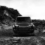 Land Rover Defender OCTA Black 0