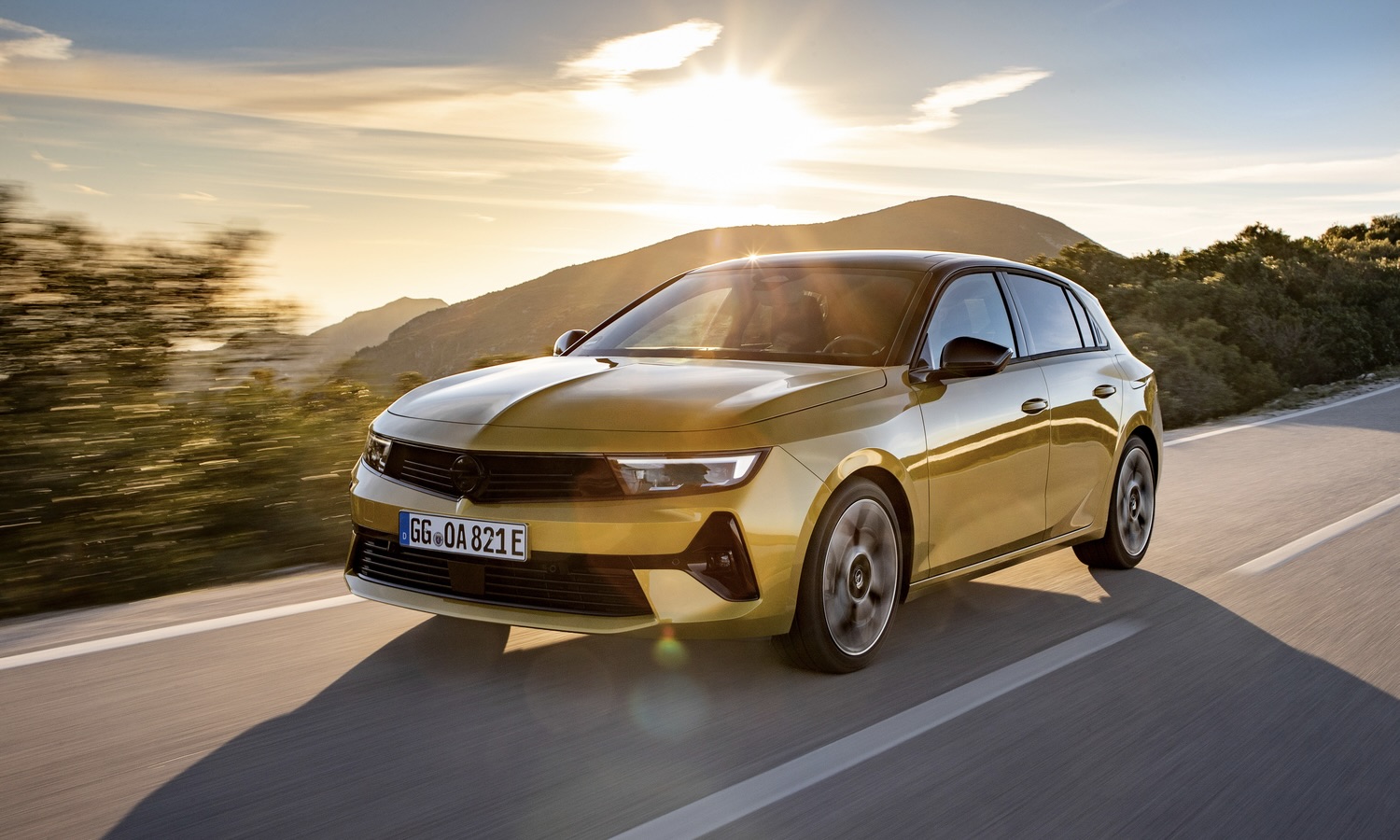 Opel Astra PHEV 1