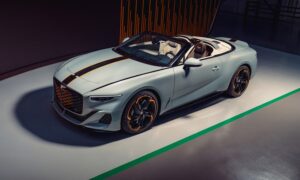 Bentley Batur Convertible One plus One_2