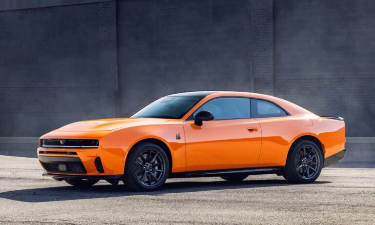 Dodge SIXPACK-powered 2026 Dodge Charger Scat Pack Plus