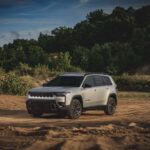 2026 Jeep® Cherokee Limited front three-quarter view