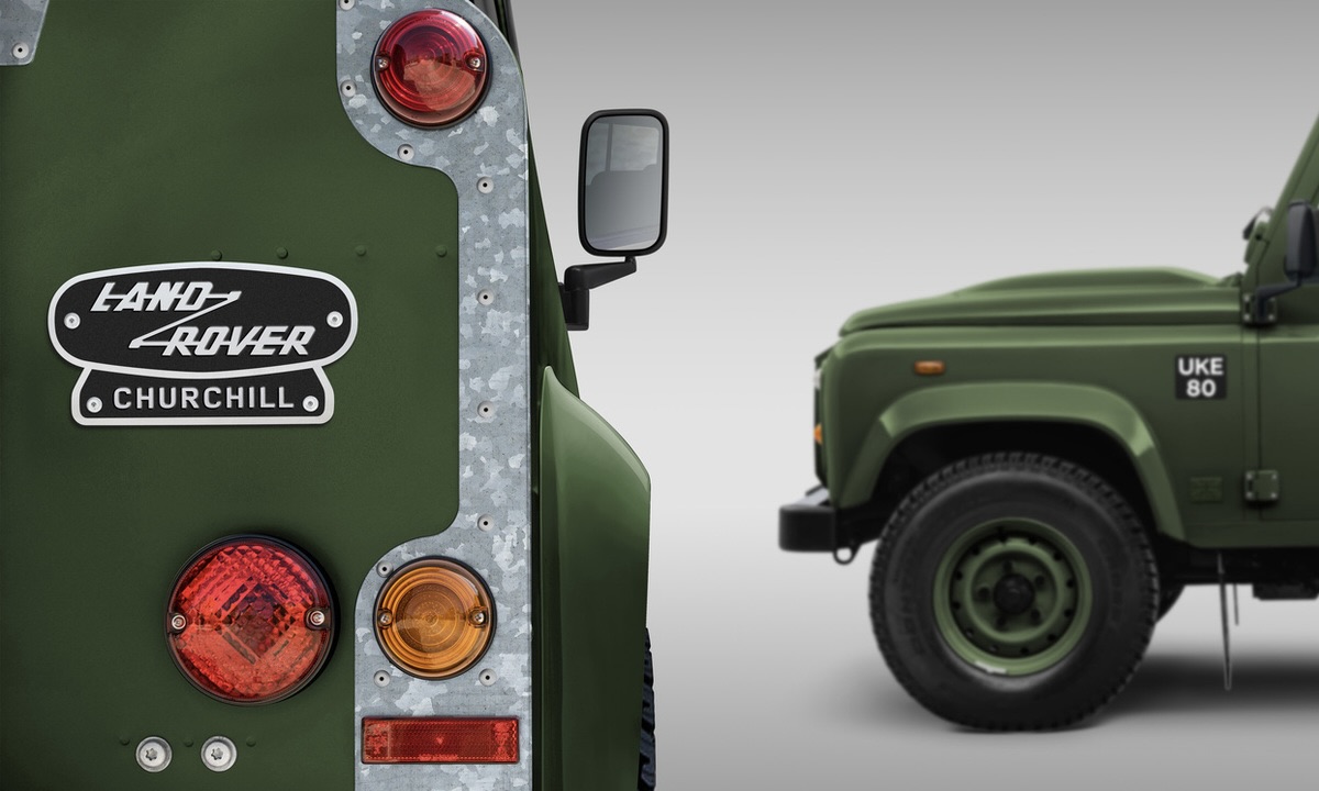 Land Rover Defender Classic Defender V8 Churchill Edition 0