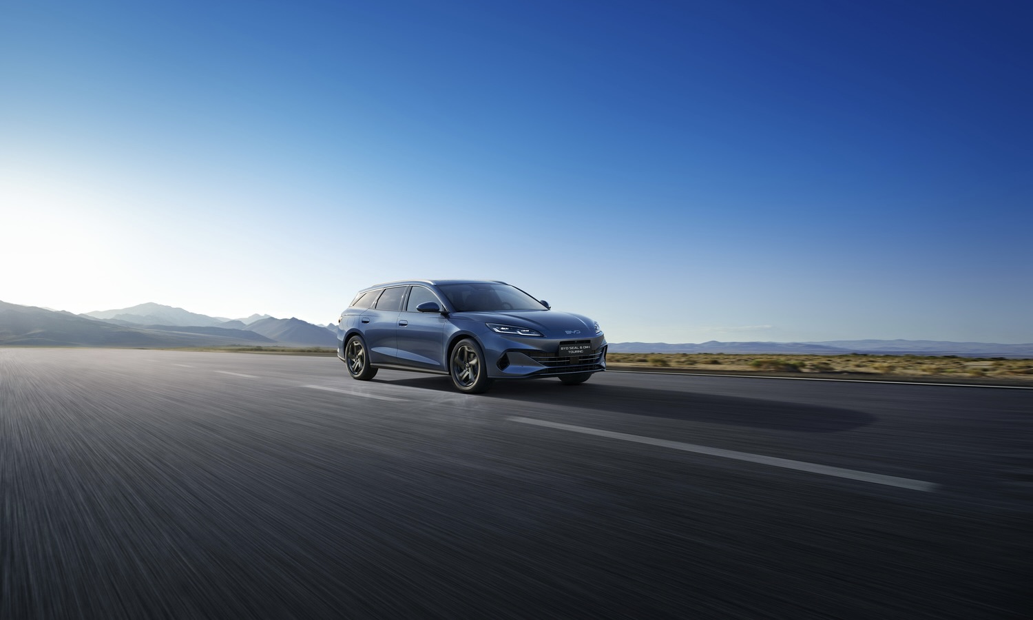 BYD Seal 6 DM-i sedán vs BYD Seal 6 DM-i Touring 3