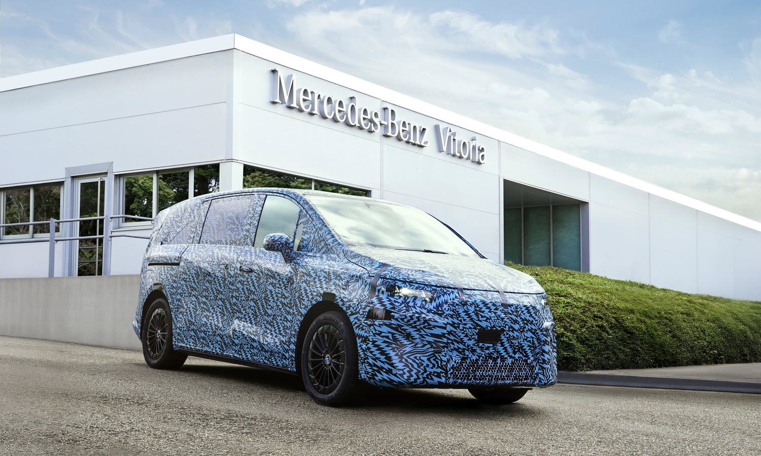 The Mercedes-Benz plant in Vitoria is preparing for the start of series production of the new VLE.