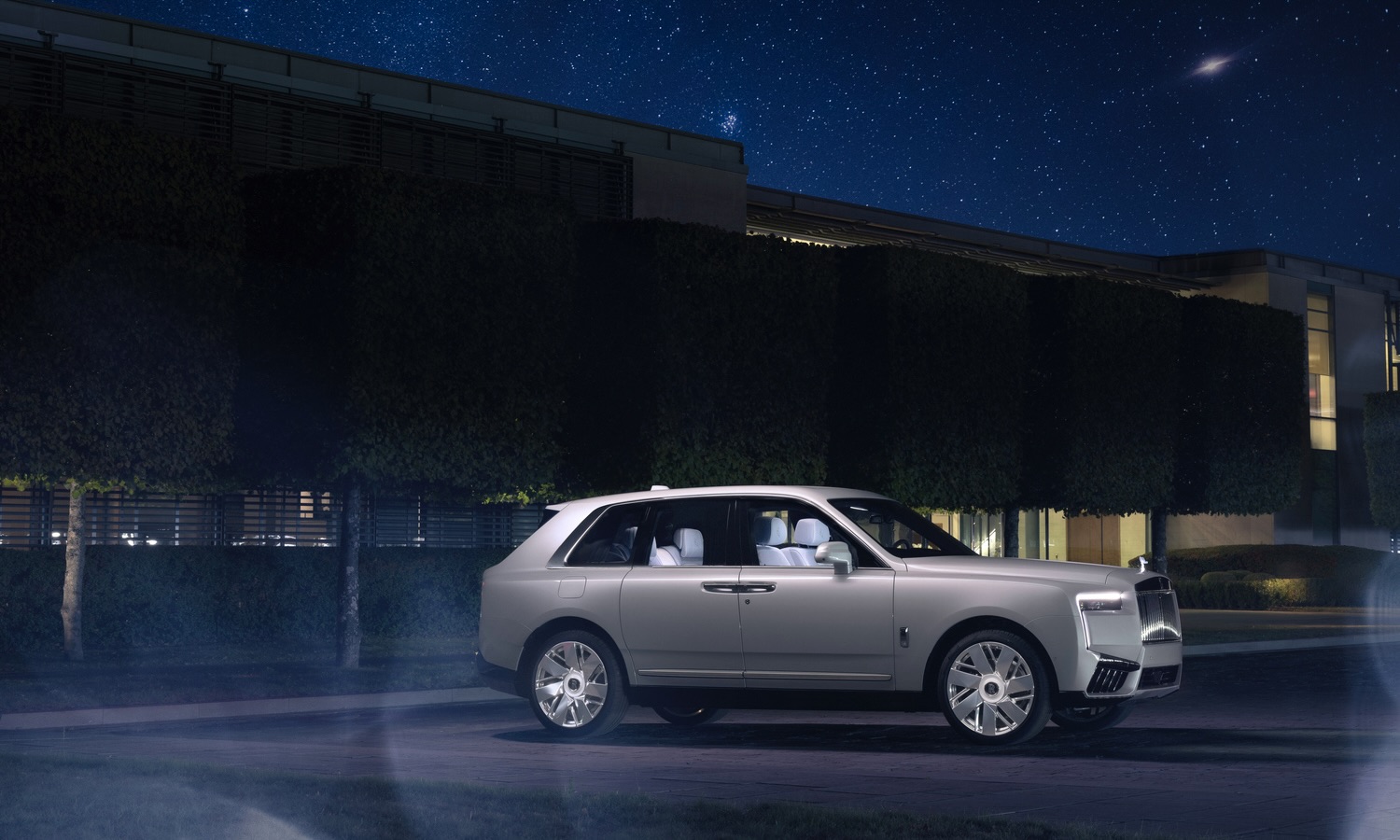 Rolls Royce Cullinan Cosmos 1