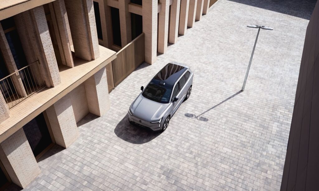 Volvo EX90 2026