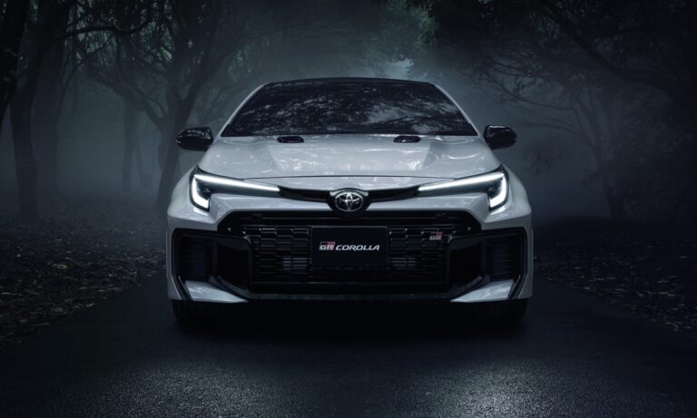 Toyota GR Corolla 2026_16