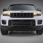 2026 Jeep® Grand Cherokee Trailhawk 4xe grille