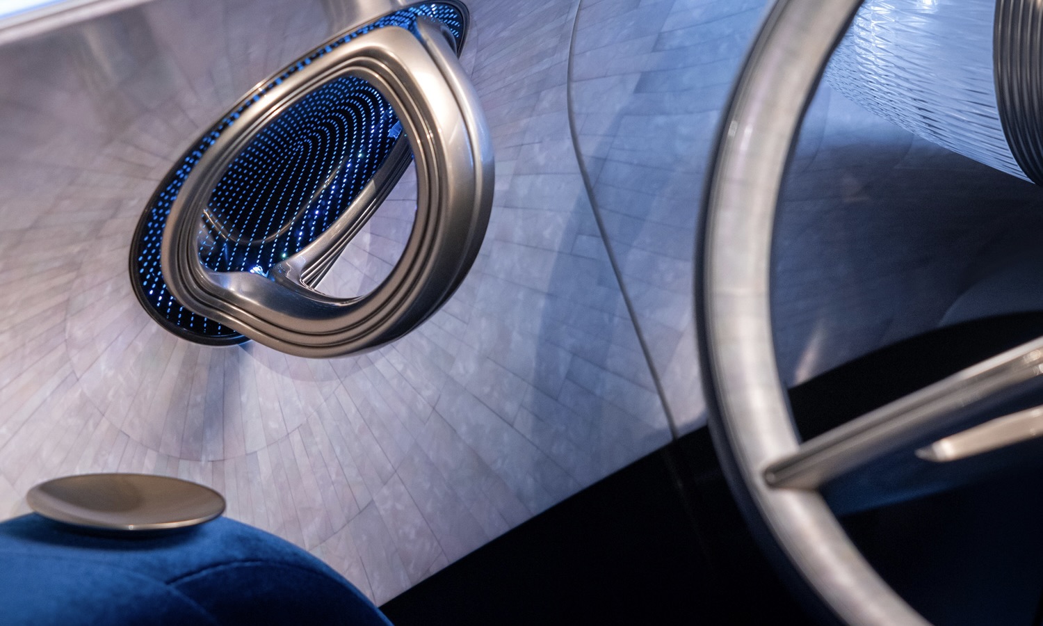 Mercedes-Benz Vision Iconic: Ein Meisterwerk für eine neue ikonische ÄraMercedes-Benz Vision Iconic: A masterpiece for a new iconic era