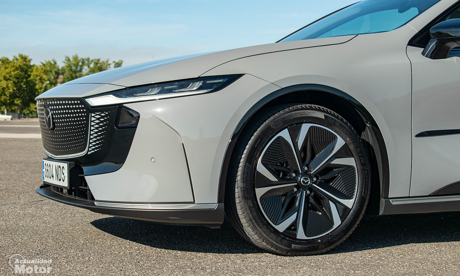 Prueba Mazda6e llantas