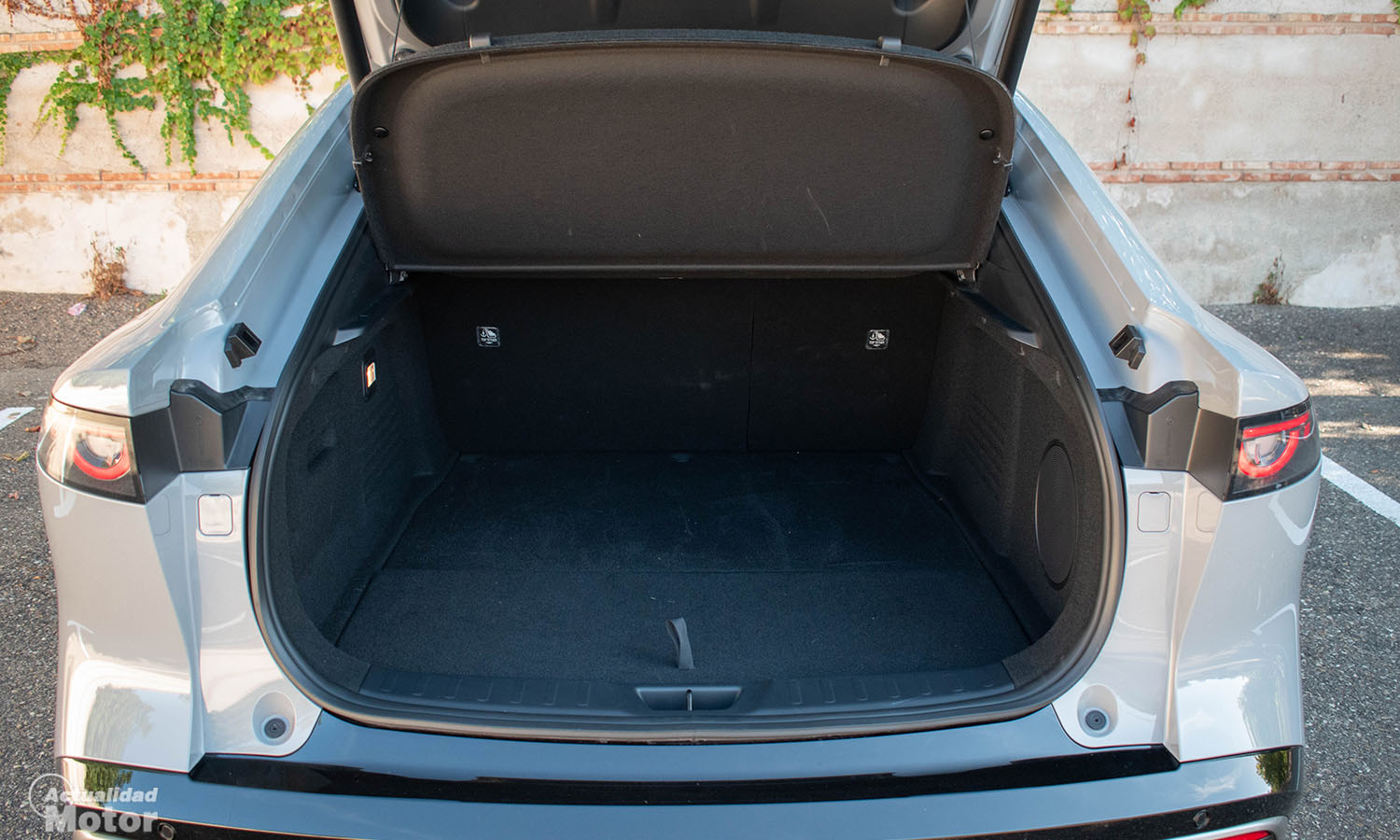 Prueba Mazda6e maletero