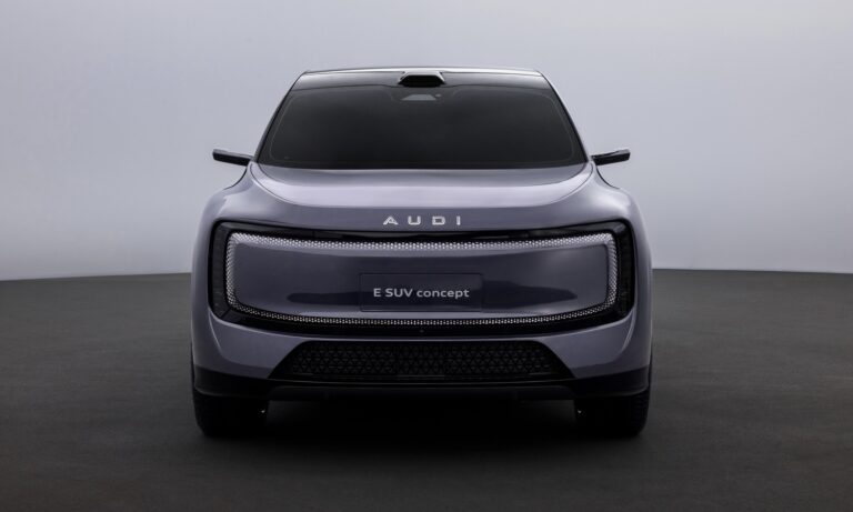 AUDI E SUV concept