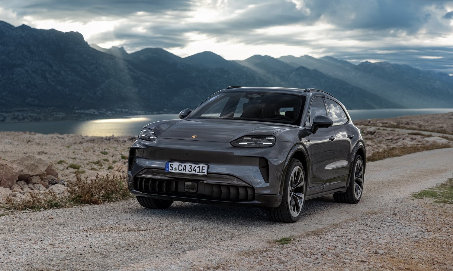 Porsche Cayenne Electric 2025 13