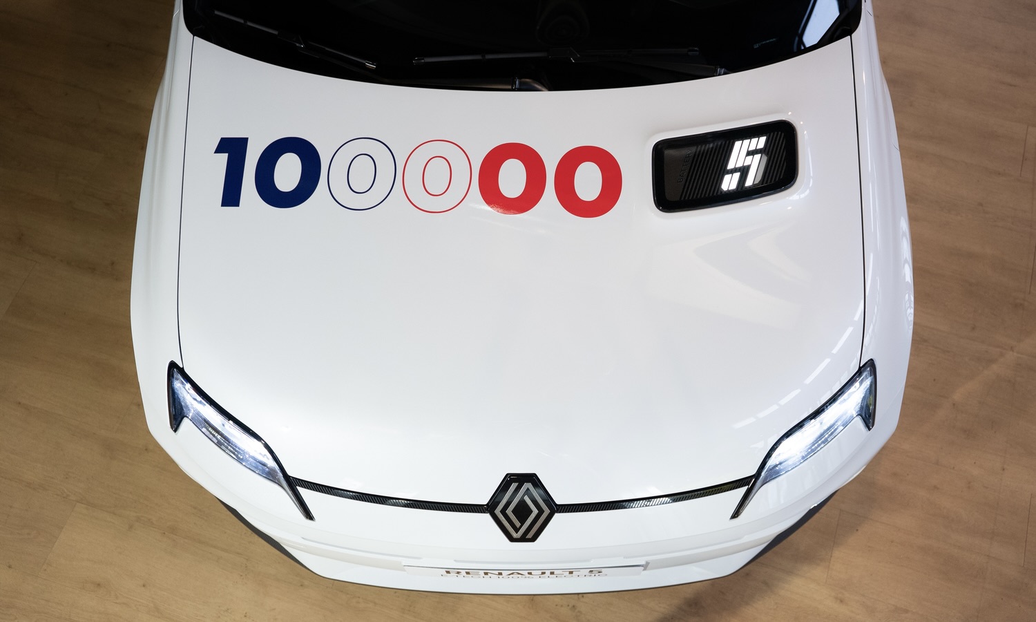 100,000 Renault 5 E-Tech Electric vehicles produced in Douai (2)
