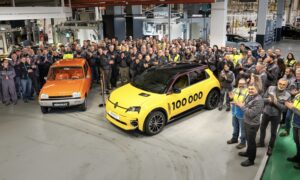 100,000 Renault 5 E-Tech Electric vehicles produced in Douai (5)