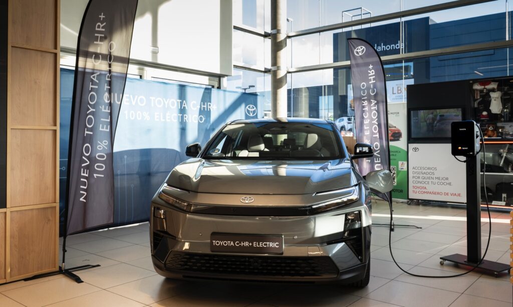 Repsol y Toyota sellan una alianza para descarbonizar la automoción