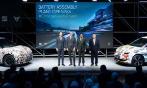 Seat Cupra inaugura planta ensamblaje baterias hito clave recta final transformacion electrificacion 2