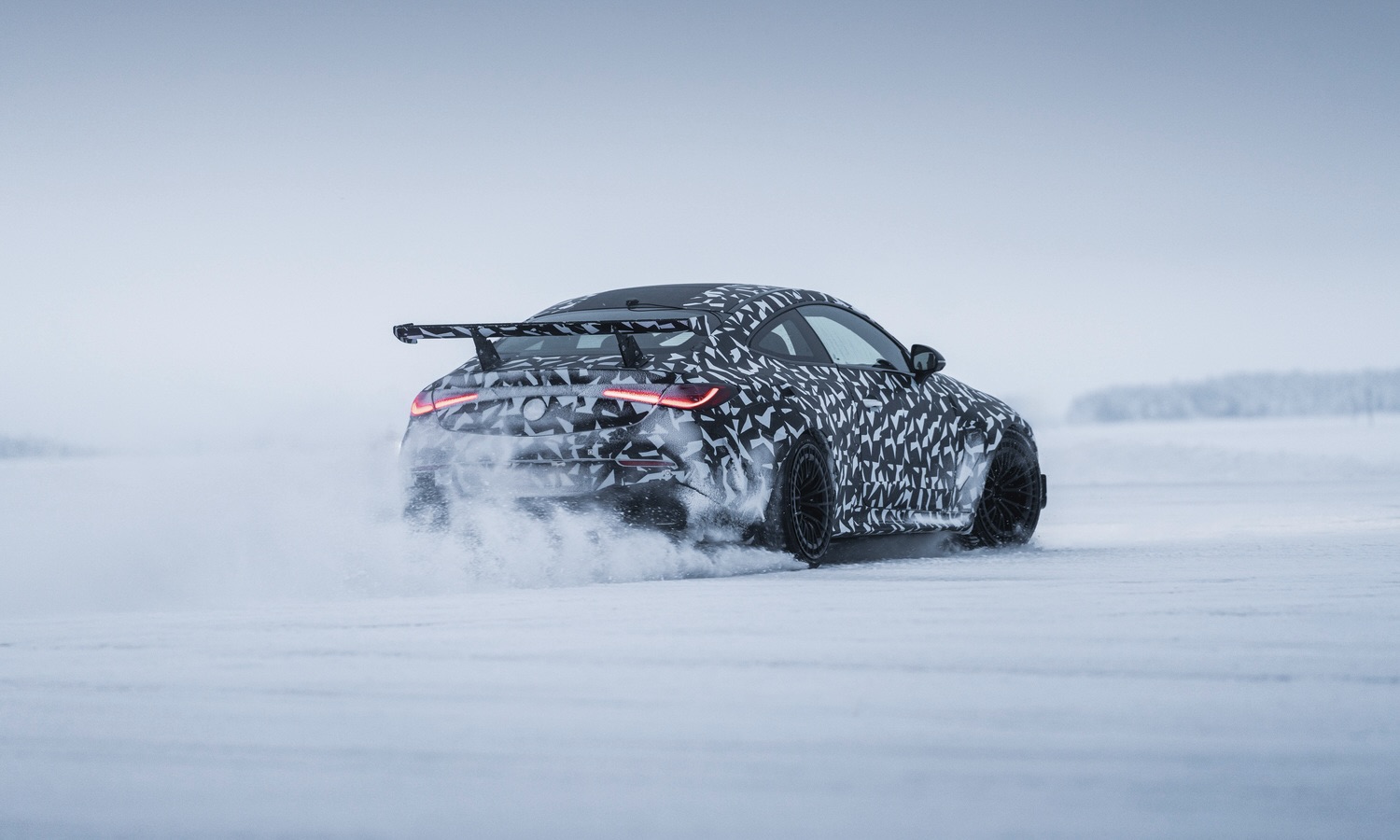 Kompromissloser AMG startet Kältetests in Schweden Uncompromising AMG begins cold-weather testing in Sweden