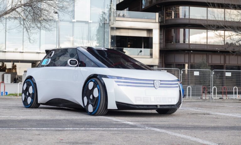 Peugeot Polygon Concept_35