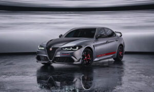 Alfa Giulia Quadrifoglio Luna Rossa