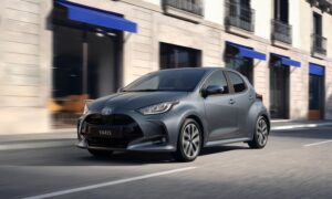 Toyota Yaris Trendy 0