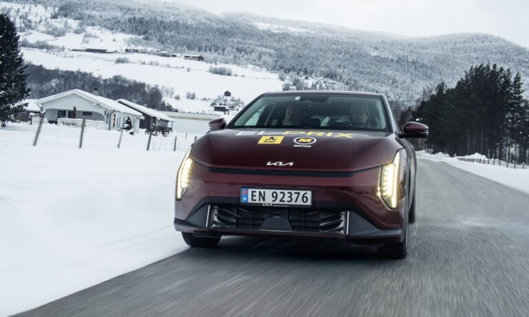 7 - El Kia EV4 alcanza 390 km en la prueba invernal El Prix, realizada en condiciones climáticas extremas (1)