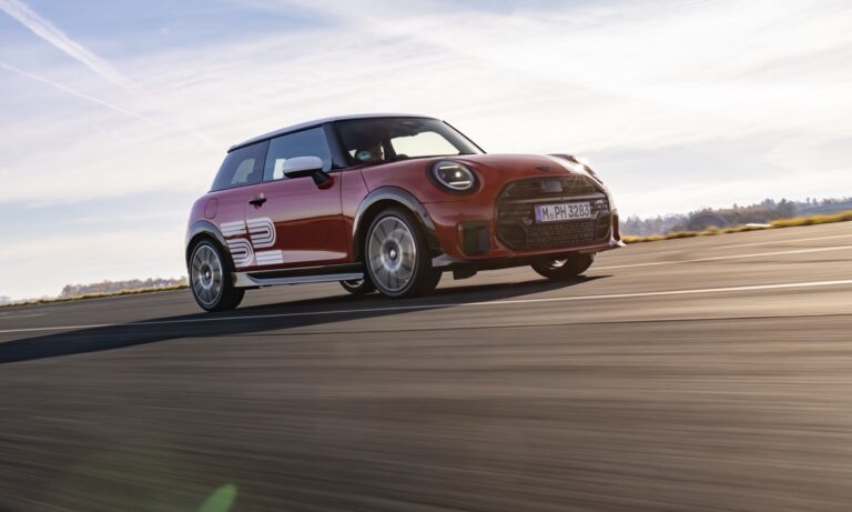 Mini JCW Victory Edition_1