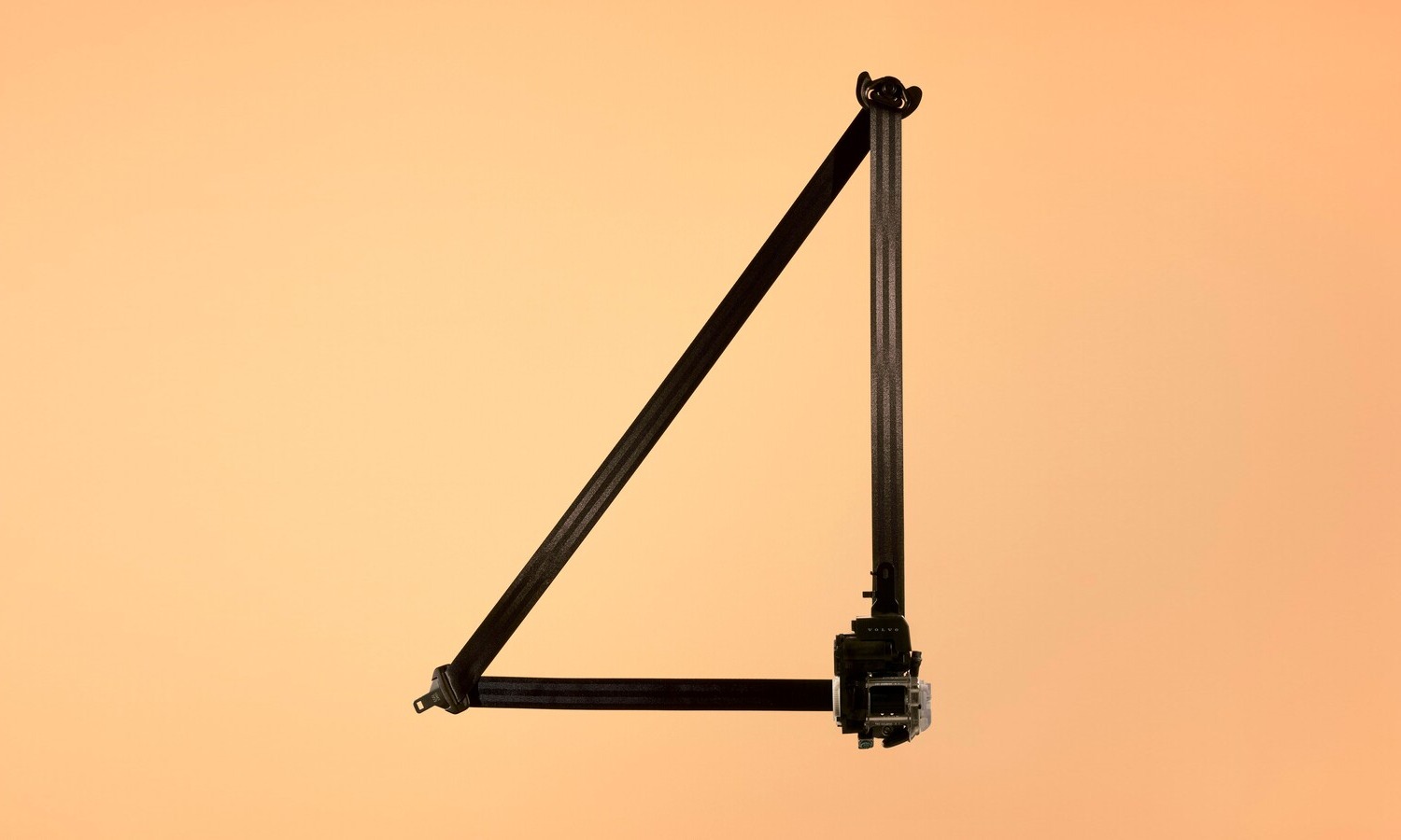 New multi adaptive safety belt Volvo EX60 0