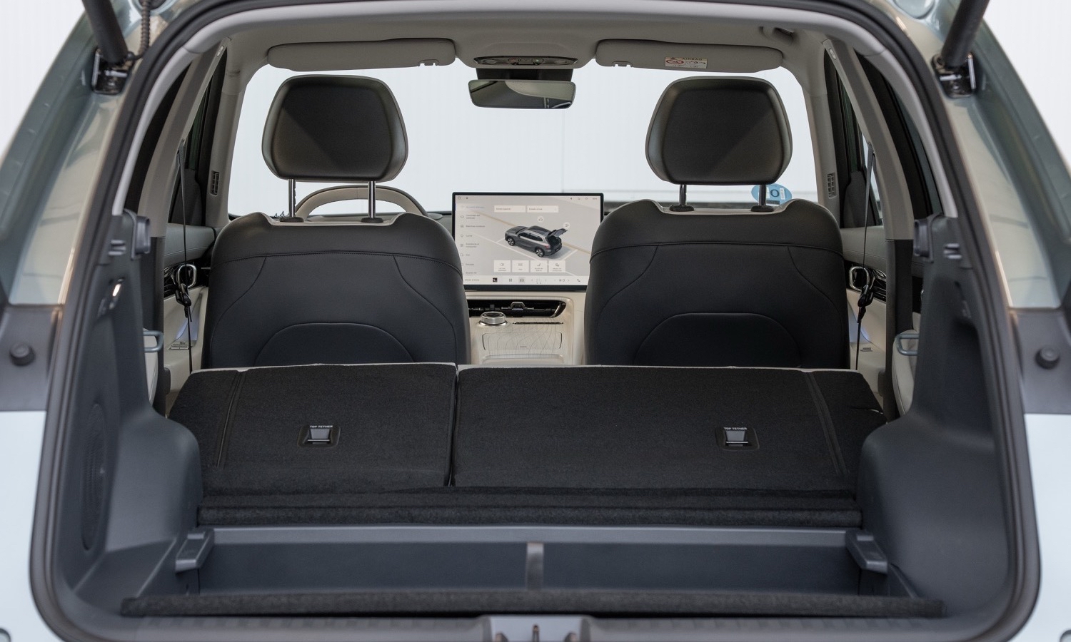 geely e5