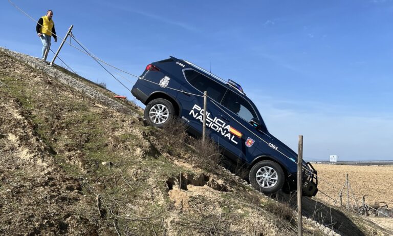 KGM Rexton Policía Nacional 1